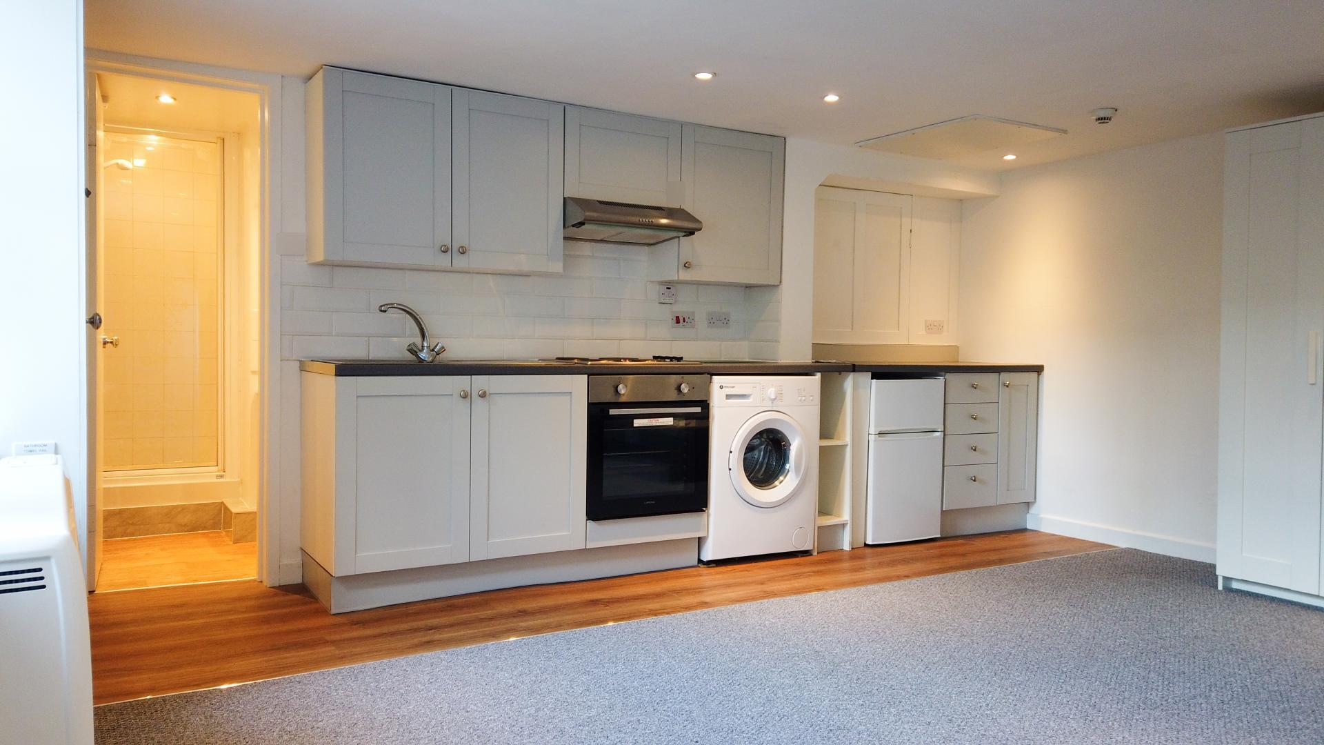 Flat Balmoral Place in Calderdale