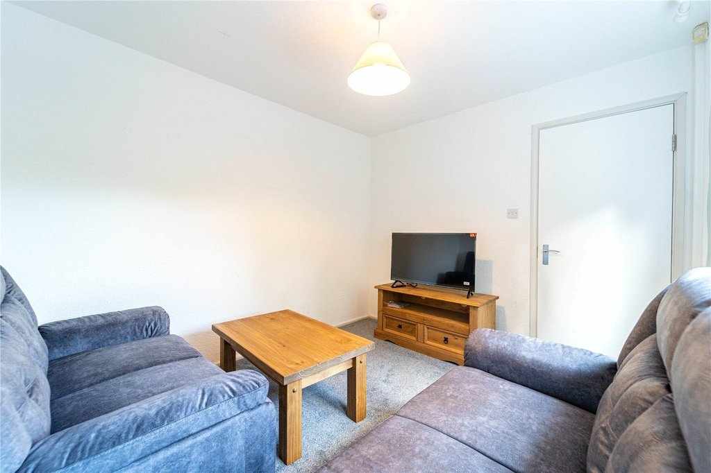 Flat Leahurst Crescent in Birmingham