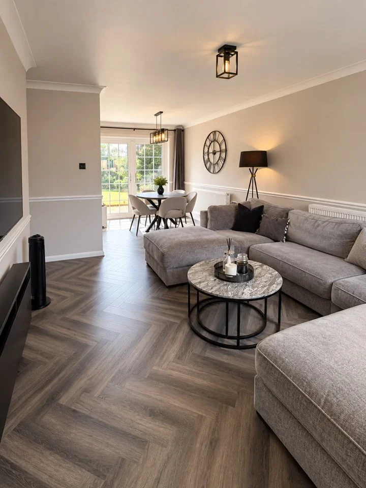 House Bluebell Close in Horsham