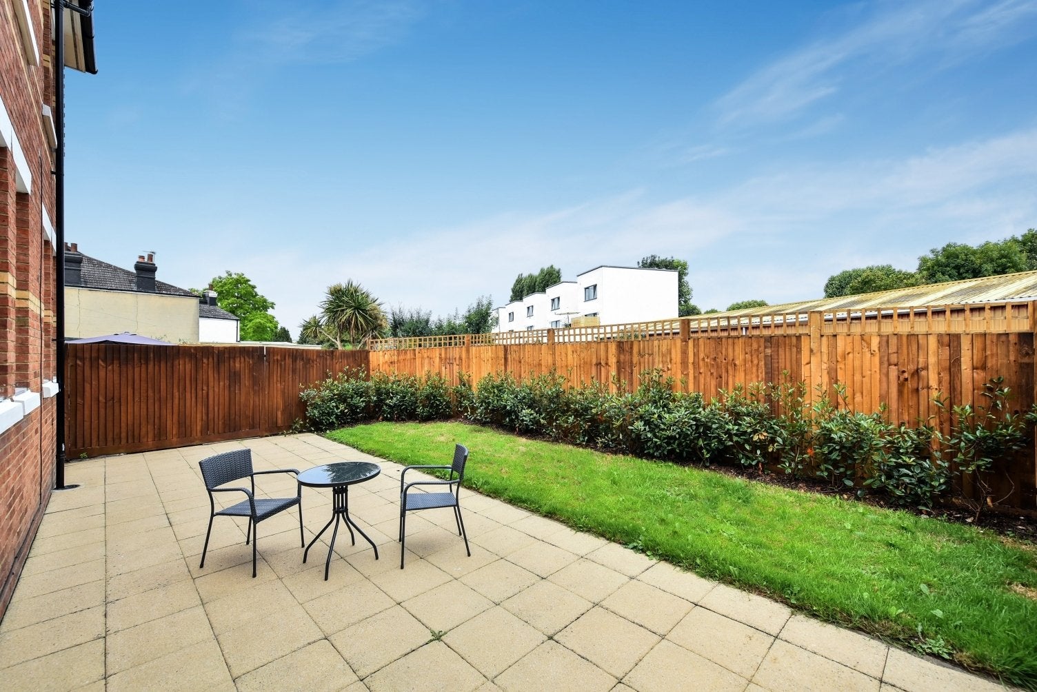 Flat Aitken Road in Greater London