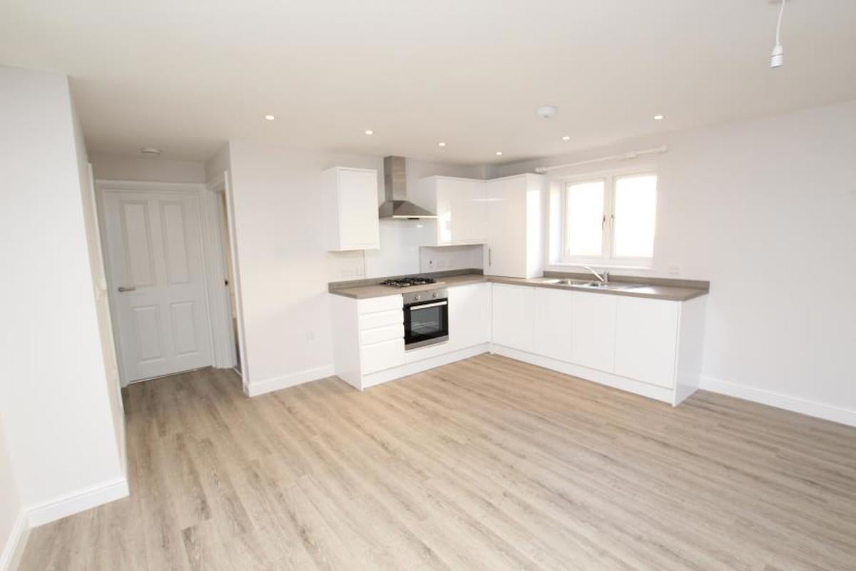 Flat Stroud Avenue in Bristol