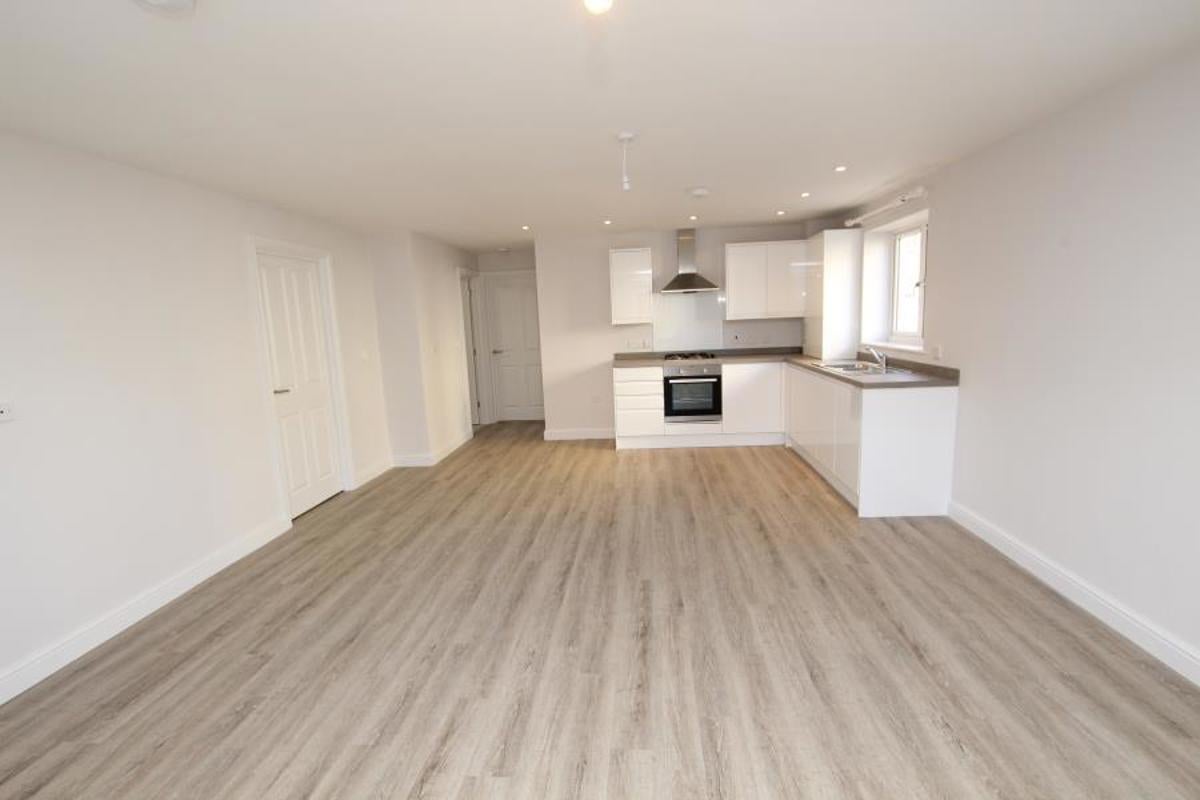 Flat Stroud Avenue in Bristol