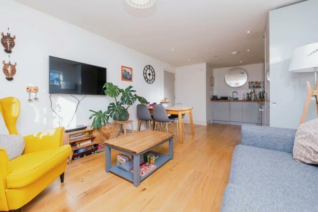 Flat Netham Road in Bristol