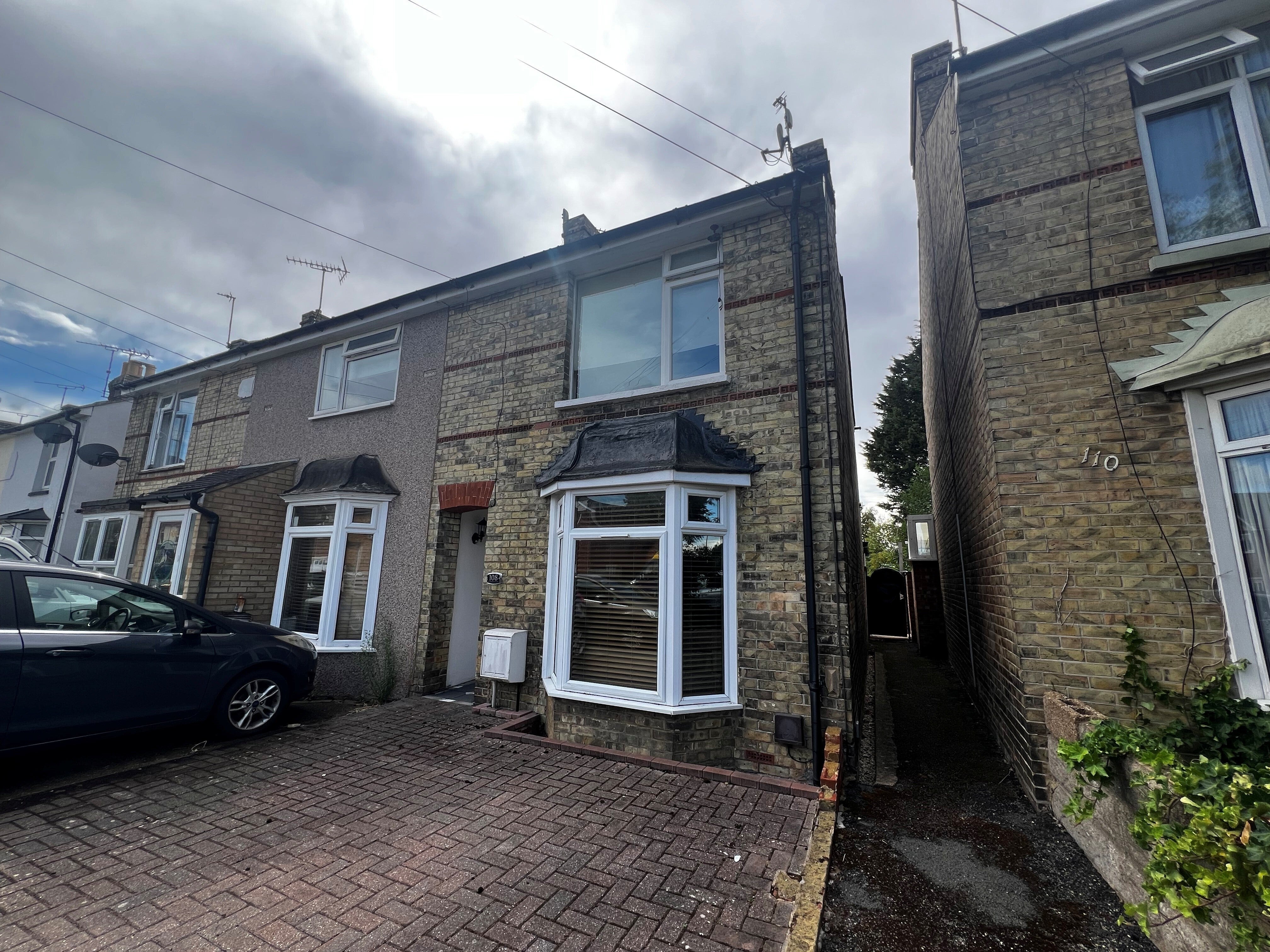 House Cudworth Road in Ashford
