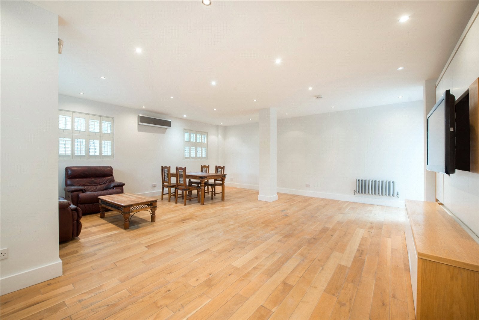 House Verbena Gardens in Greater London
