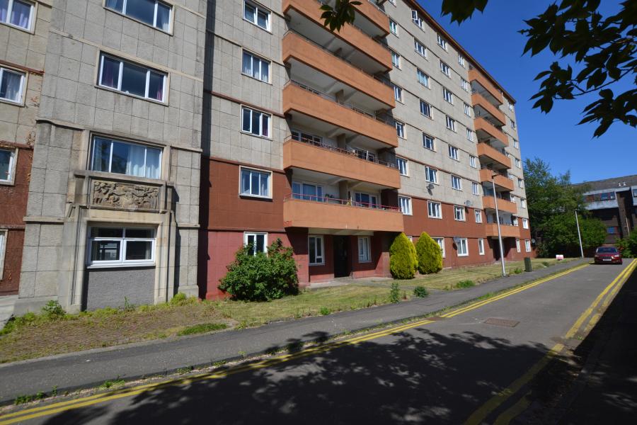 Flat Westfield Court in City of Edinburgh