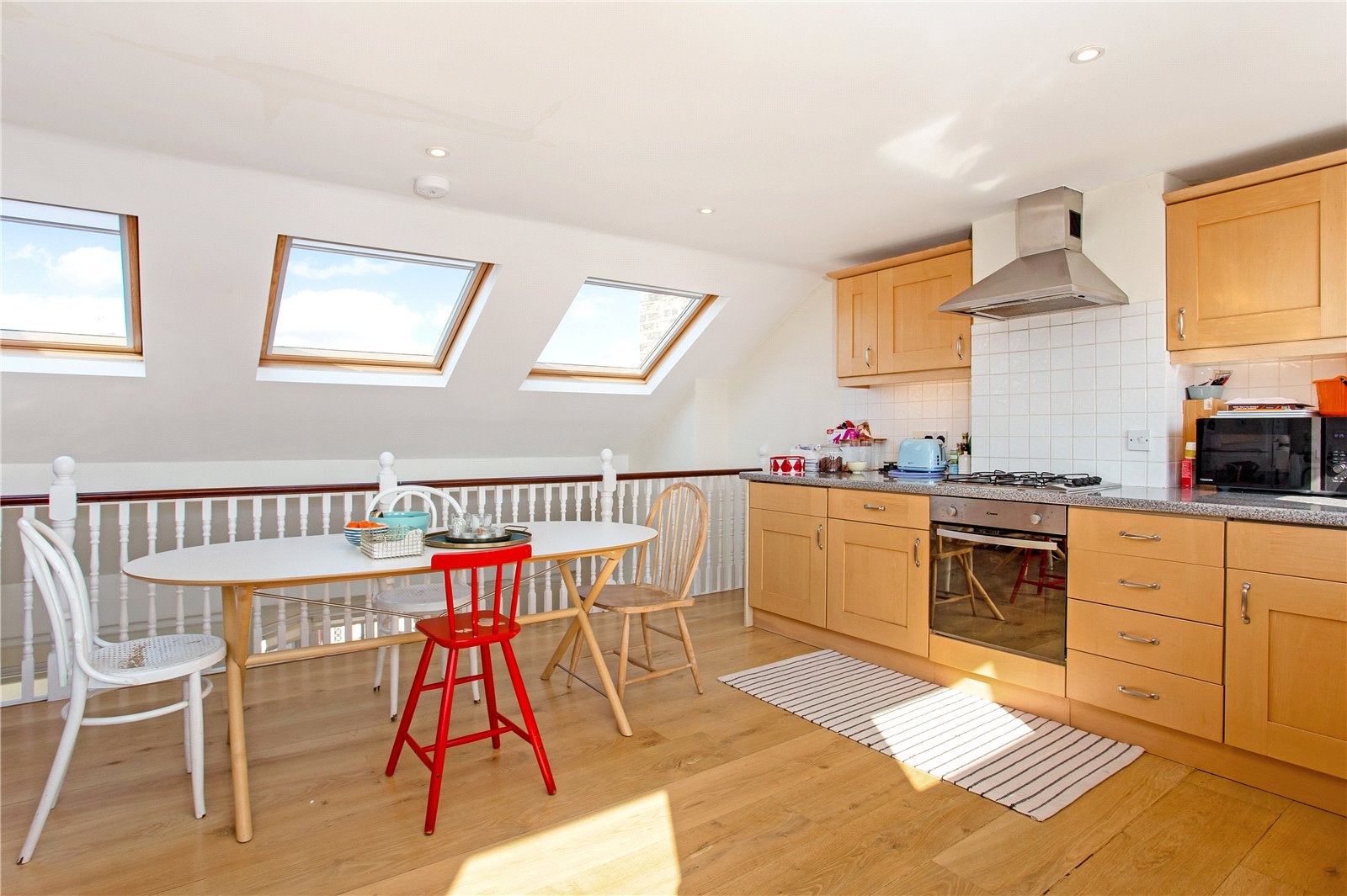 Flat Ringmer Avenue in Greater London