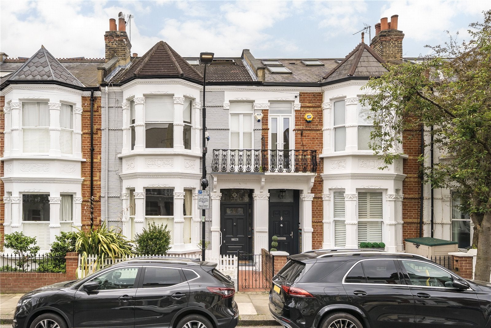 Flat Ringmer Avenue in Greater London