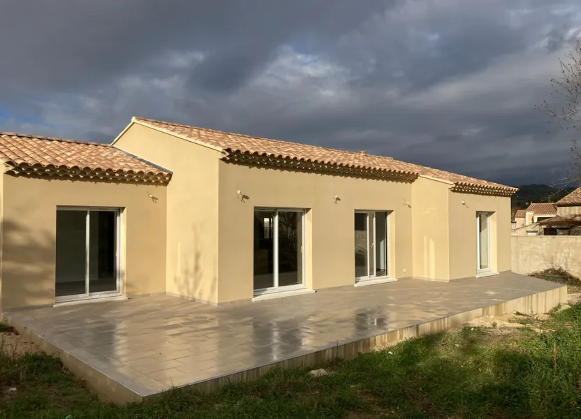 House Chemin de Font Bleue in Malemort-du-Comtat