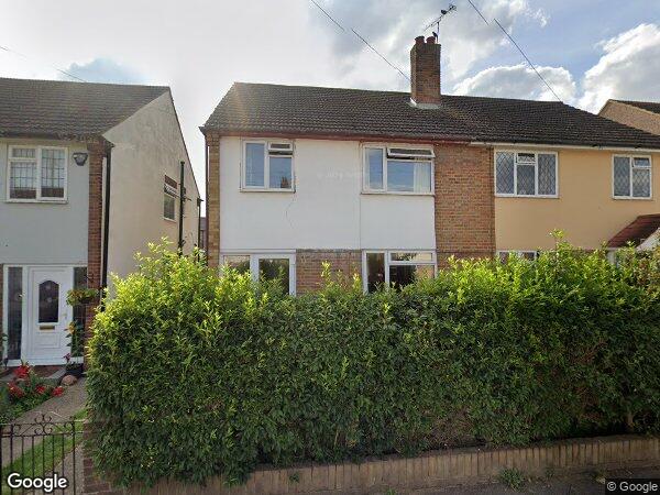 House Crescent Way in Aveley