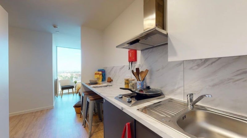 Room Lett Road in Greater London