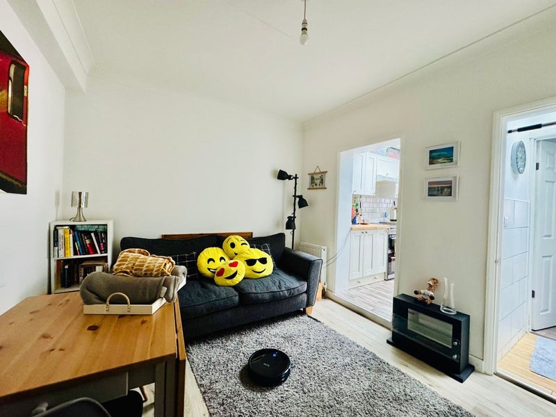 Room Cliff Walk in Greater London