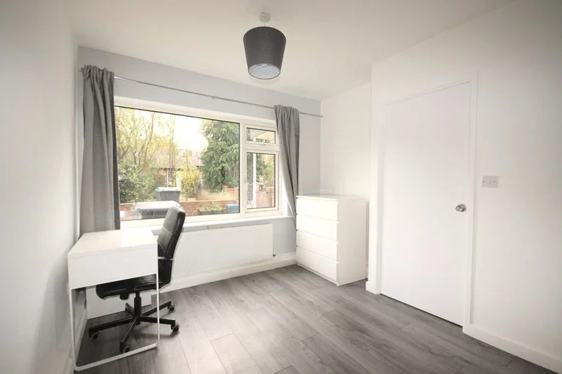 House Colton Gardens in Greater London