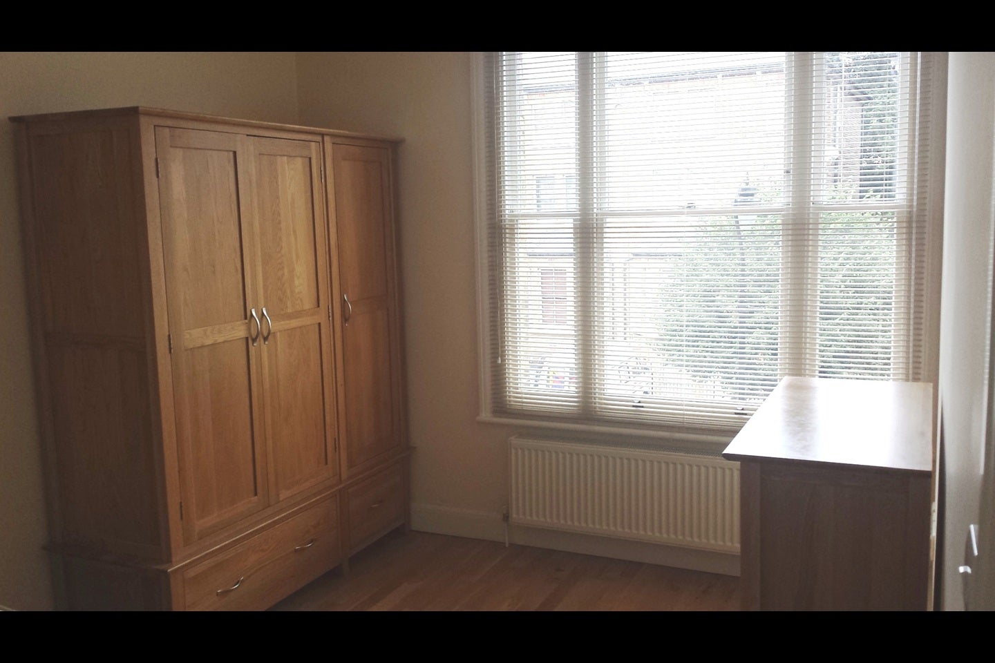 Flat Grange Park in Greater London