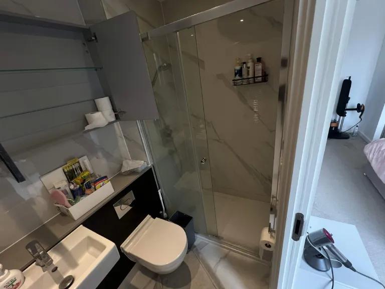 Room Pentonville Road in Greater London