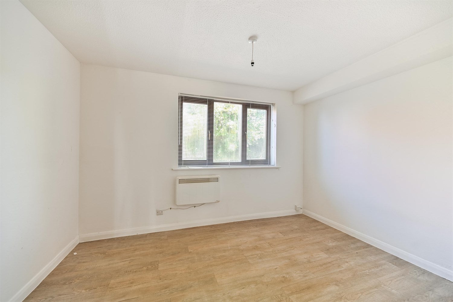 Flat Exbourne Road in Reading
