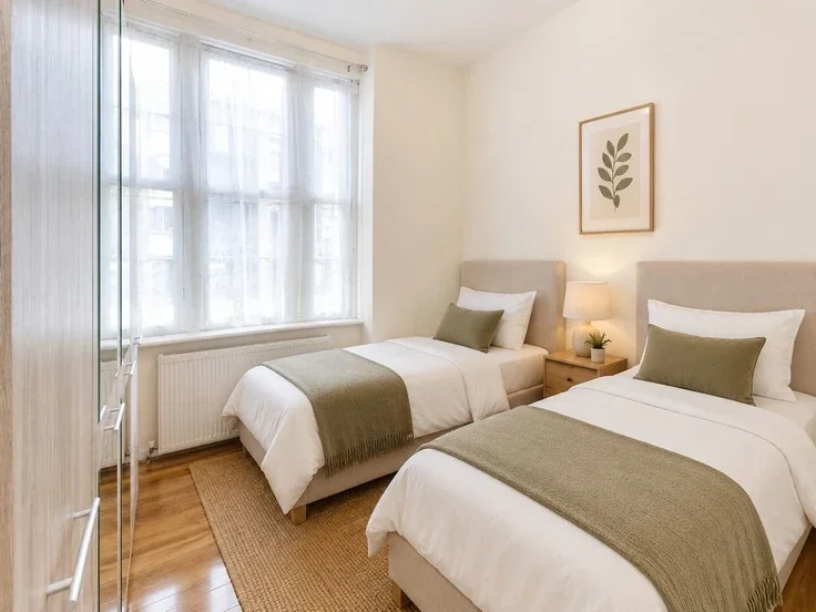 Flat Lafone Street in Greater London