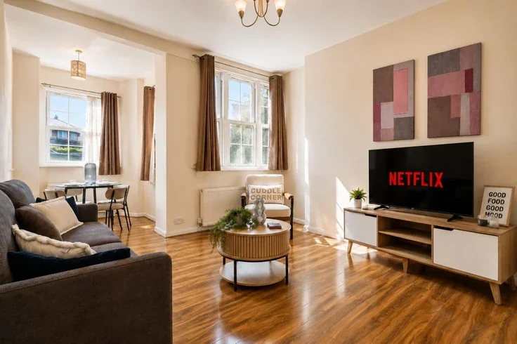 Flat Lafone Street in Greater London