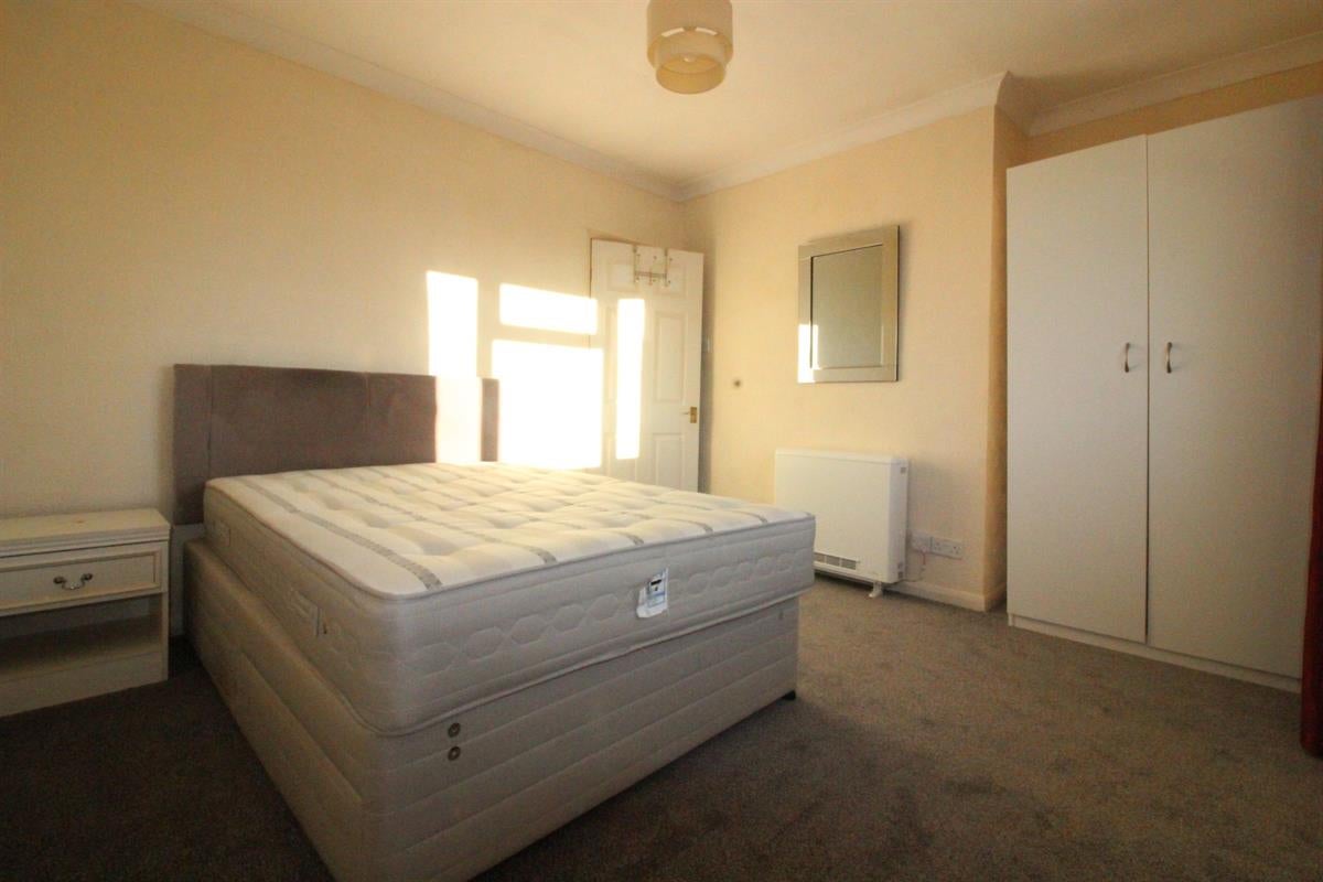 Flat Bickley Avenue in Birmingham