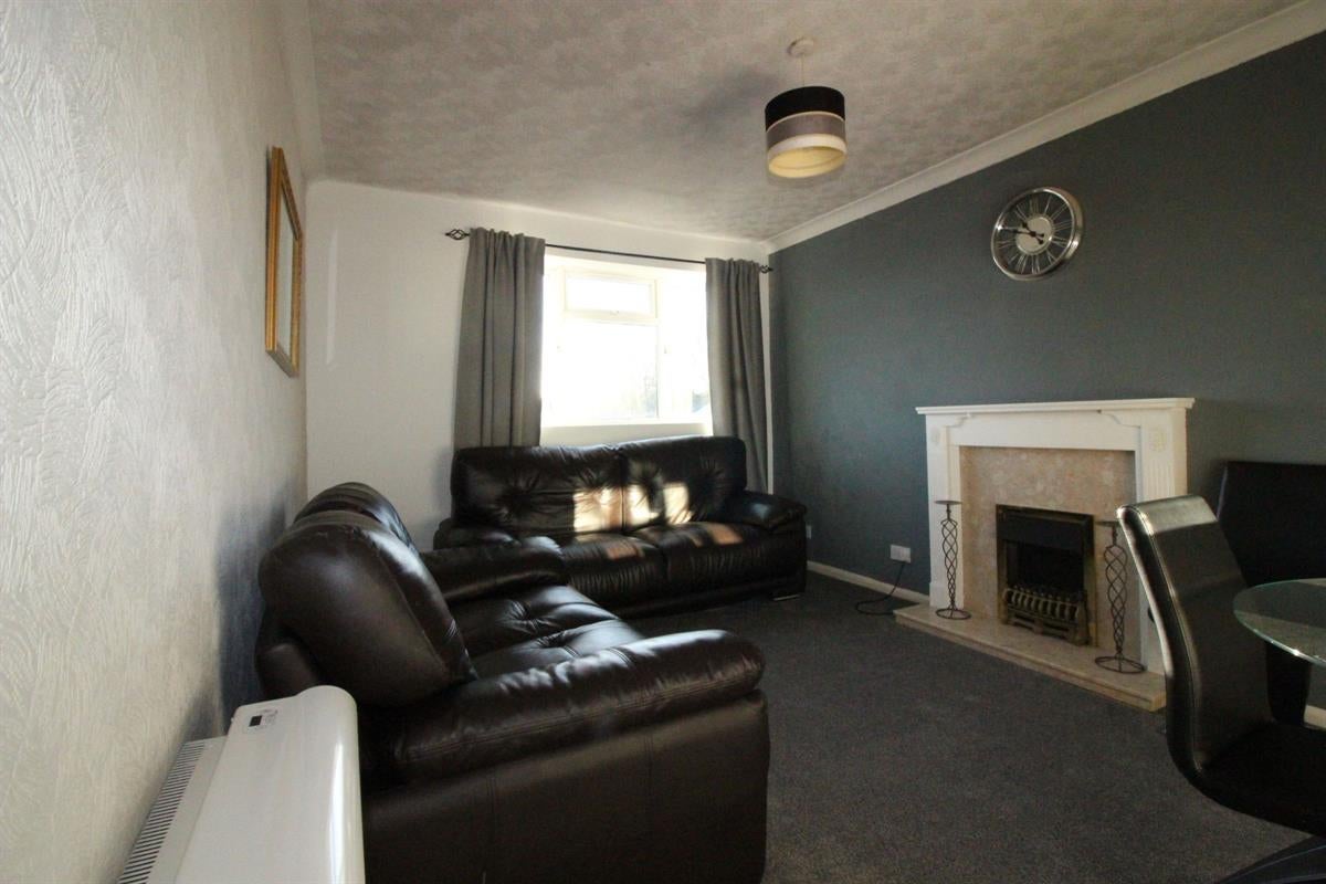 Flat Bickley Avenue in Birmingham