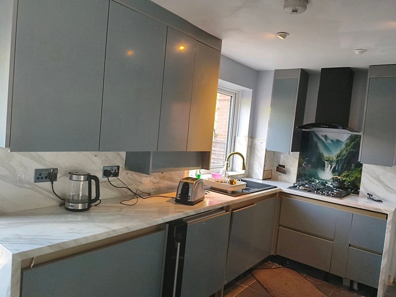 Room Stanmore Grove in Birmingham