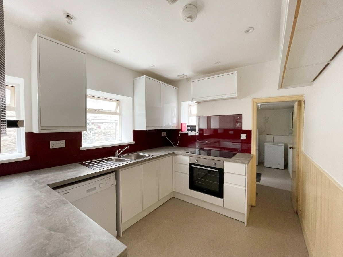 Room Trelawney Road in Falmouth