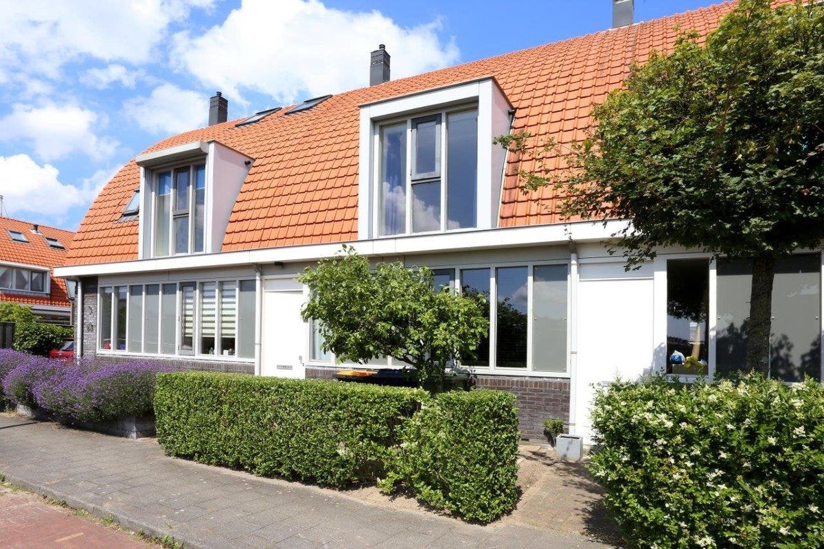 Woonhuis aan de Van der Stoklaan in Den Haag