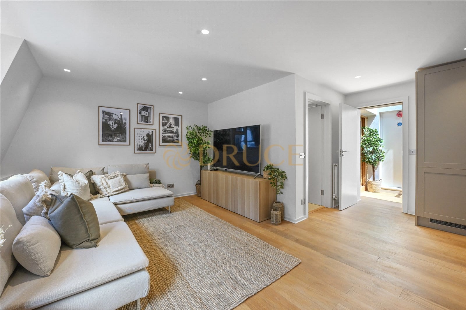 Flat Bingham Place in City of Westminster