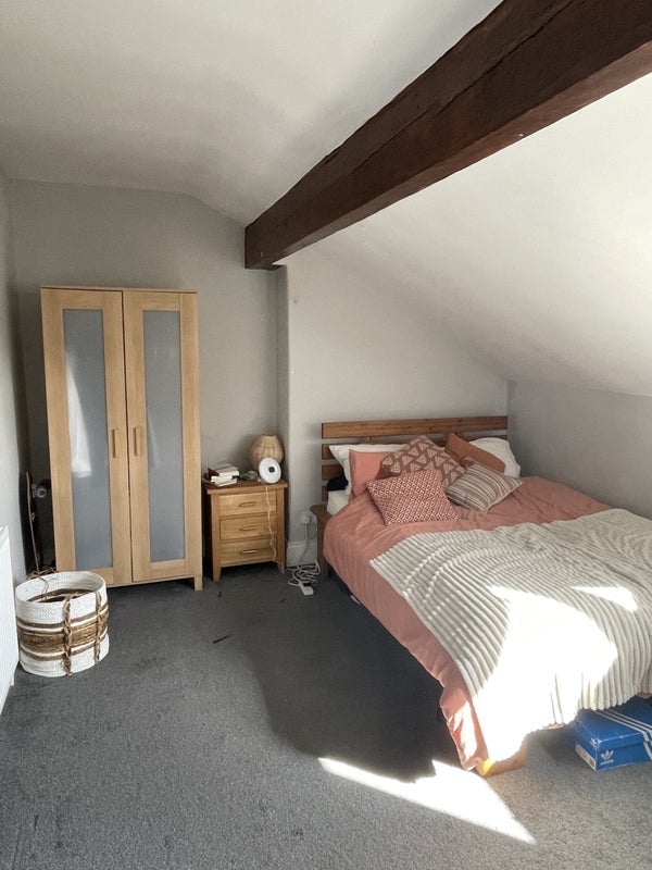 Room Back Methley Drive in Leeds