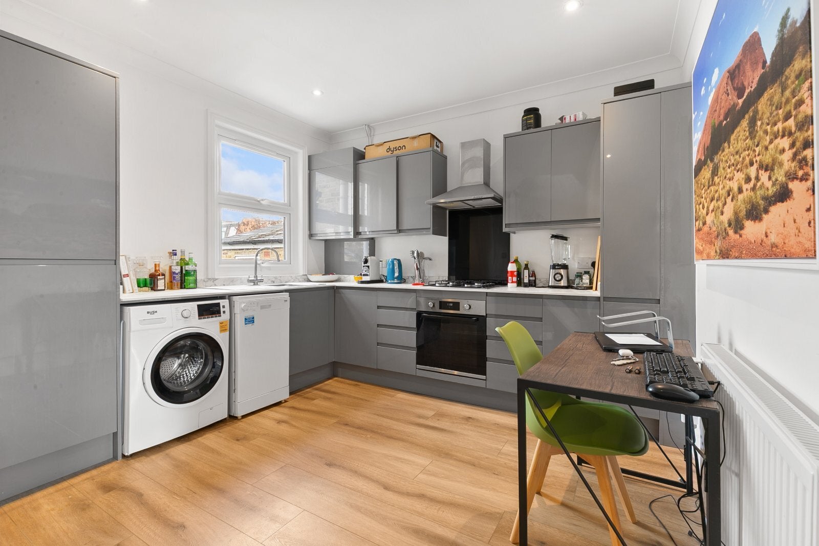Flat Humbolt Road in Greater London