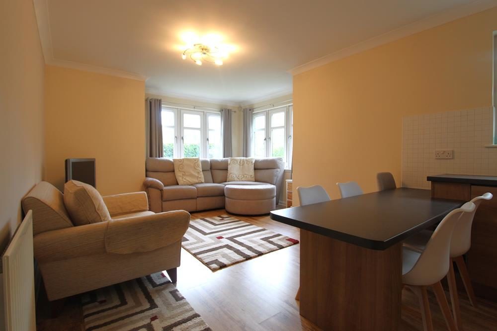 Flat Grandholm Crescent in Aberdeen City