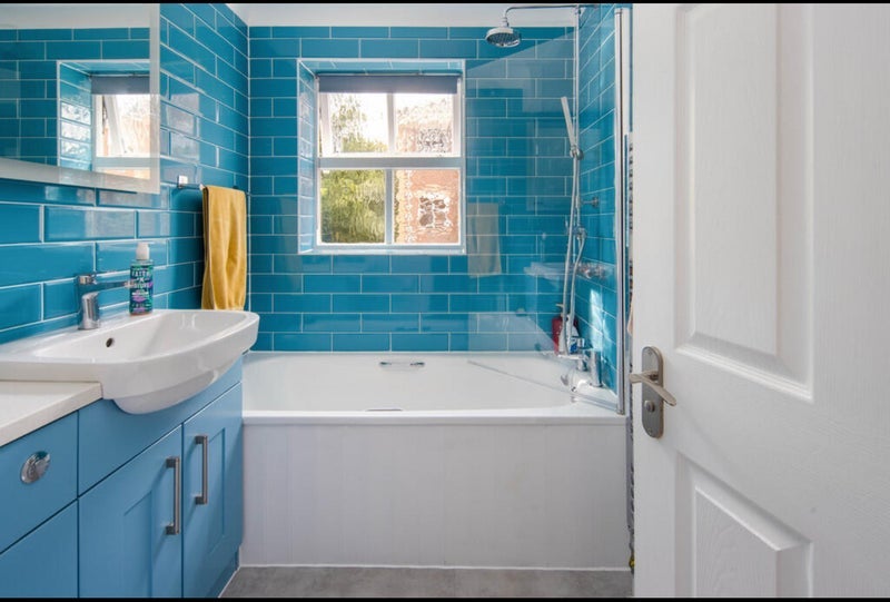 Room Malcolm Way in Greater London