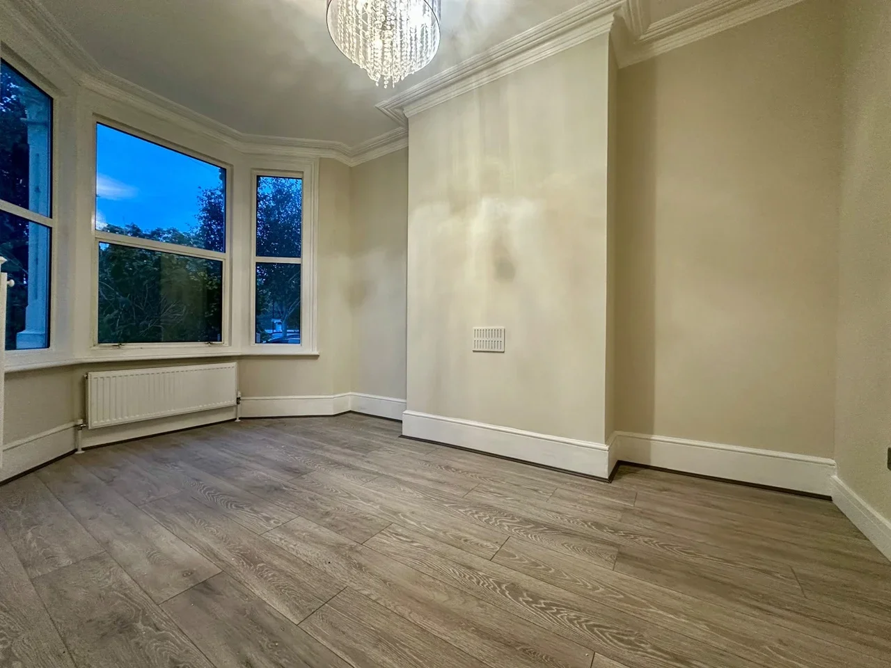 House Eccleston Road in Greater London