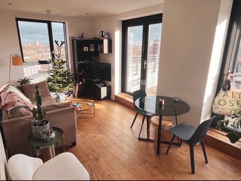 Flat Lee Street in Greater London