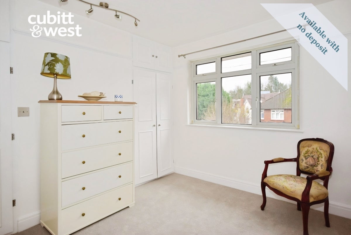 House Maude Close in Folkestone and Hythe District