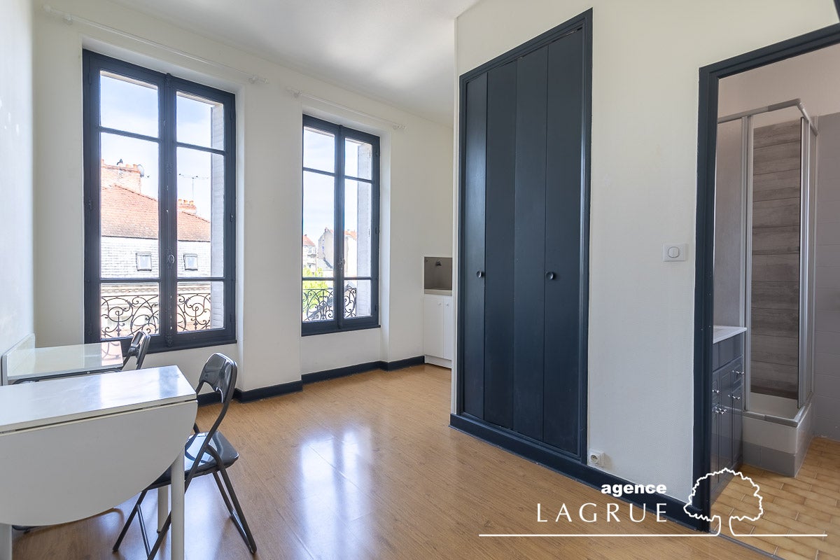 Flat Boulevard Carnot in Vichy