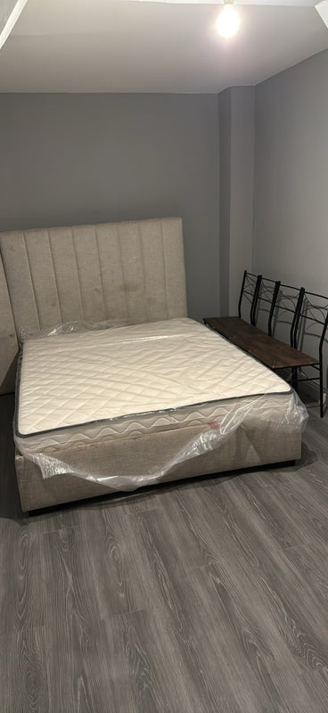 Room Arborfield Close in Slough