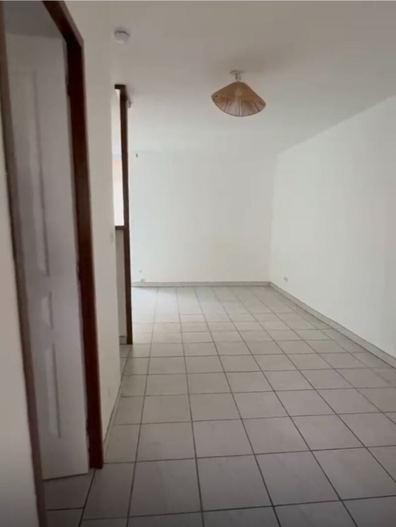 Appartement Place Léon Cassé à Corbeil-Essonnes