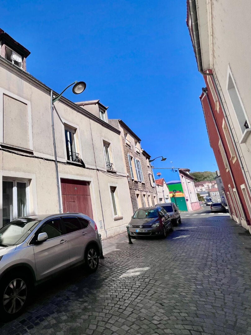 Appartement Place Léon Cassé à Corbeil-Essonnes