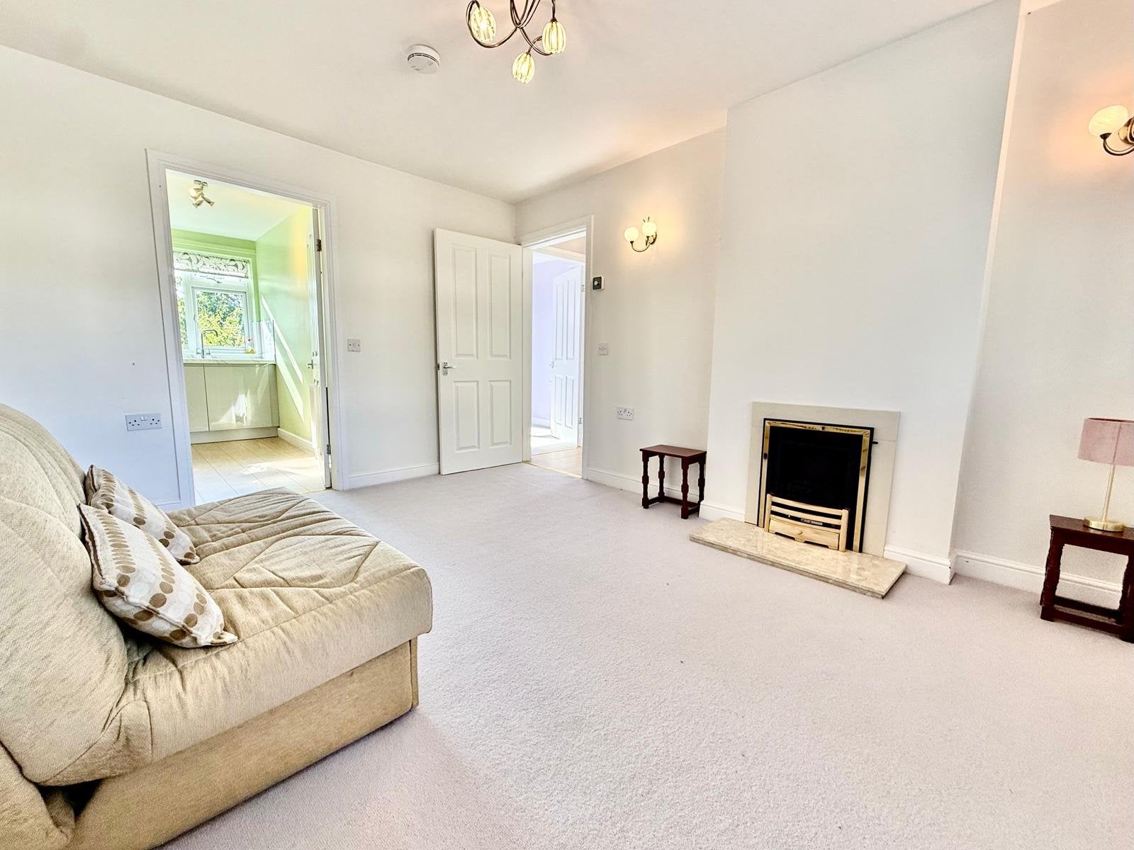 Flat Emmott Drive in Leeds