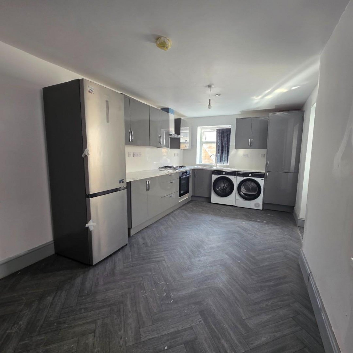 Flat Hilda Street in Pontypridd