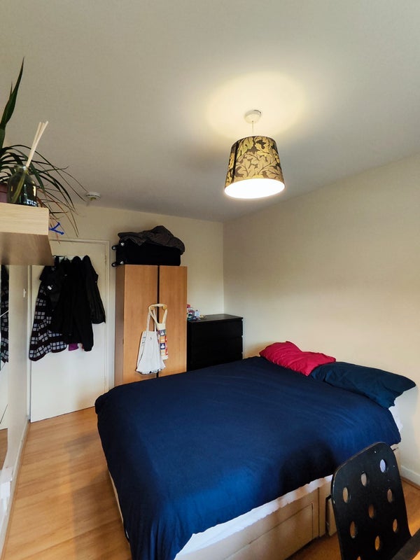 Room Camden Street in Greater London