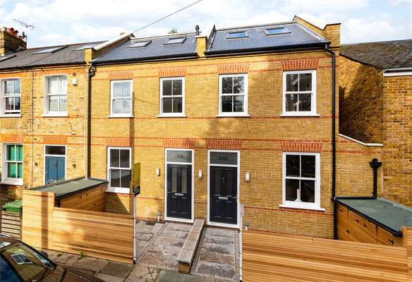 House Sefton Street in Greater London
