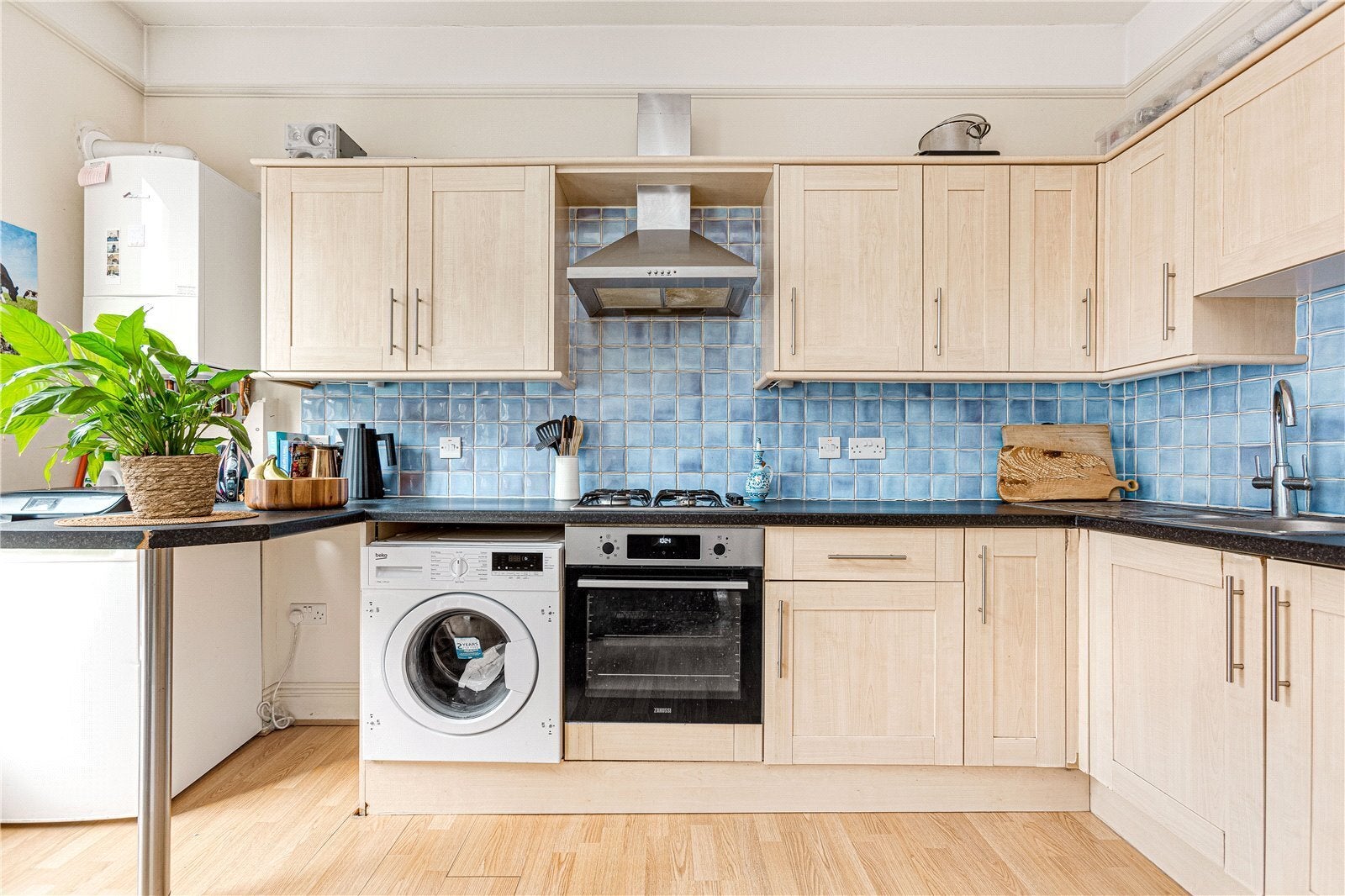 Flat Lavender Hill in Greater London