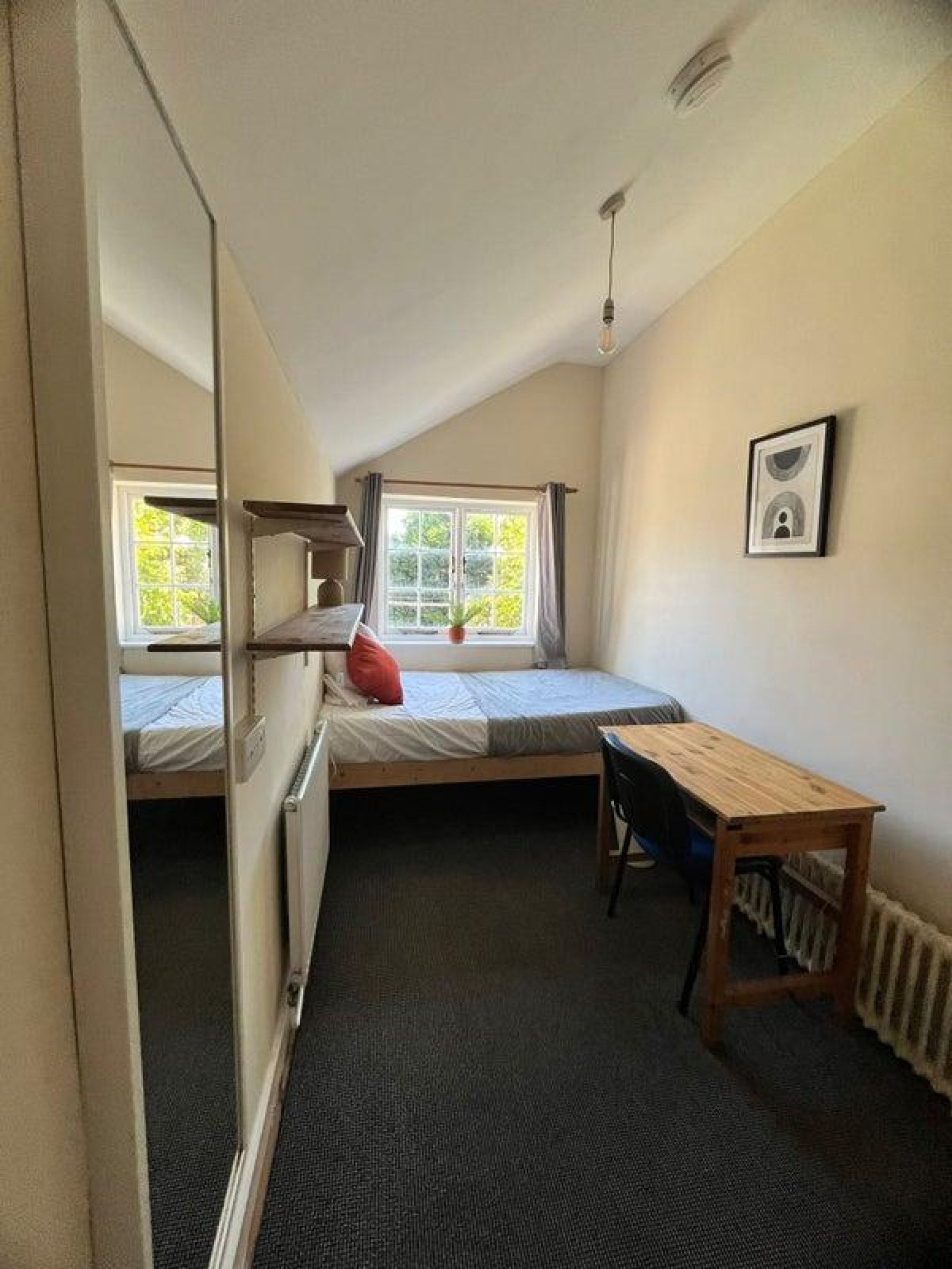 Room New Street in Canterbury