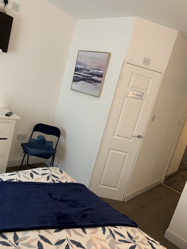 Room Lansdowne Road in Middlesbrough
