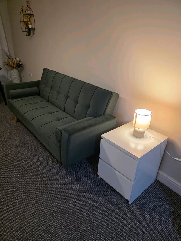 Room Bounds Green Road in Greater London