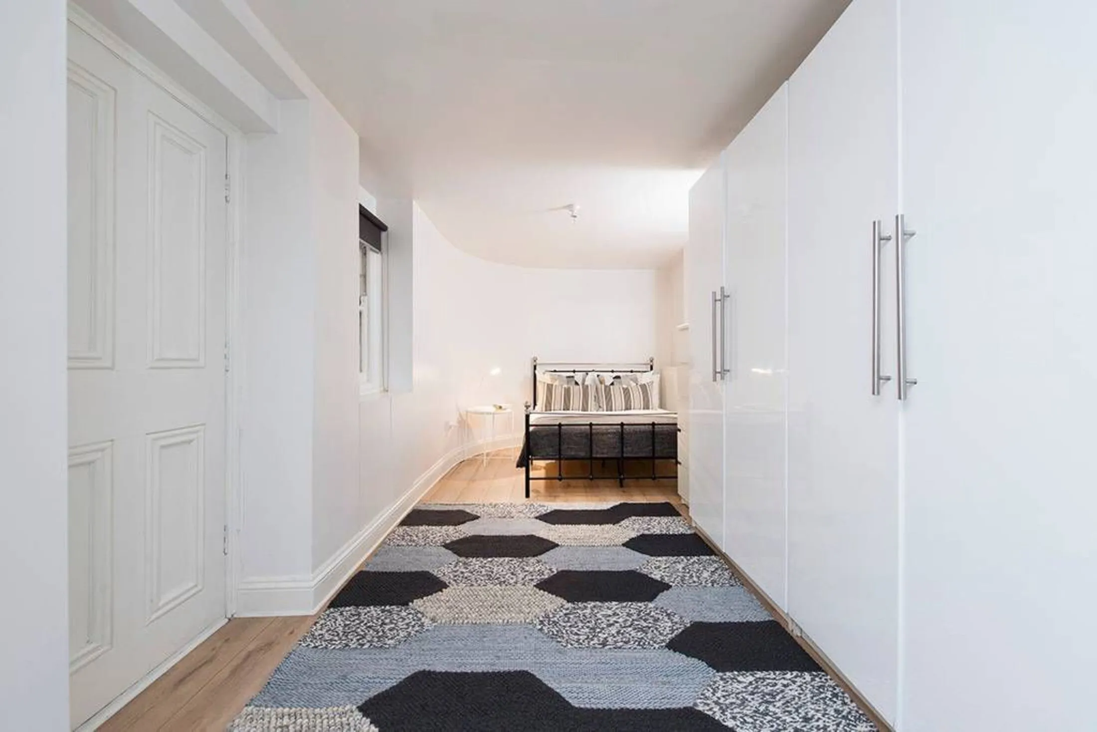 Flat Northdown Street in Greater London