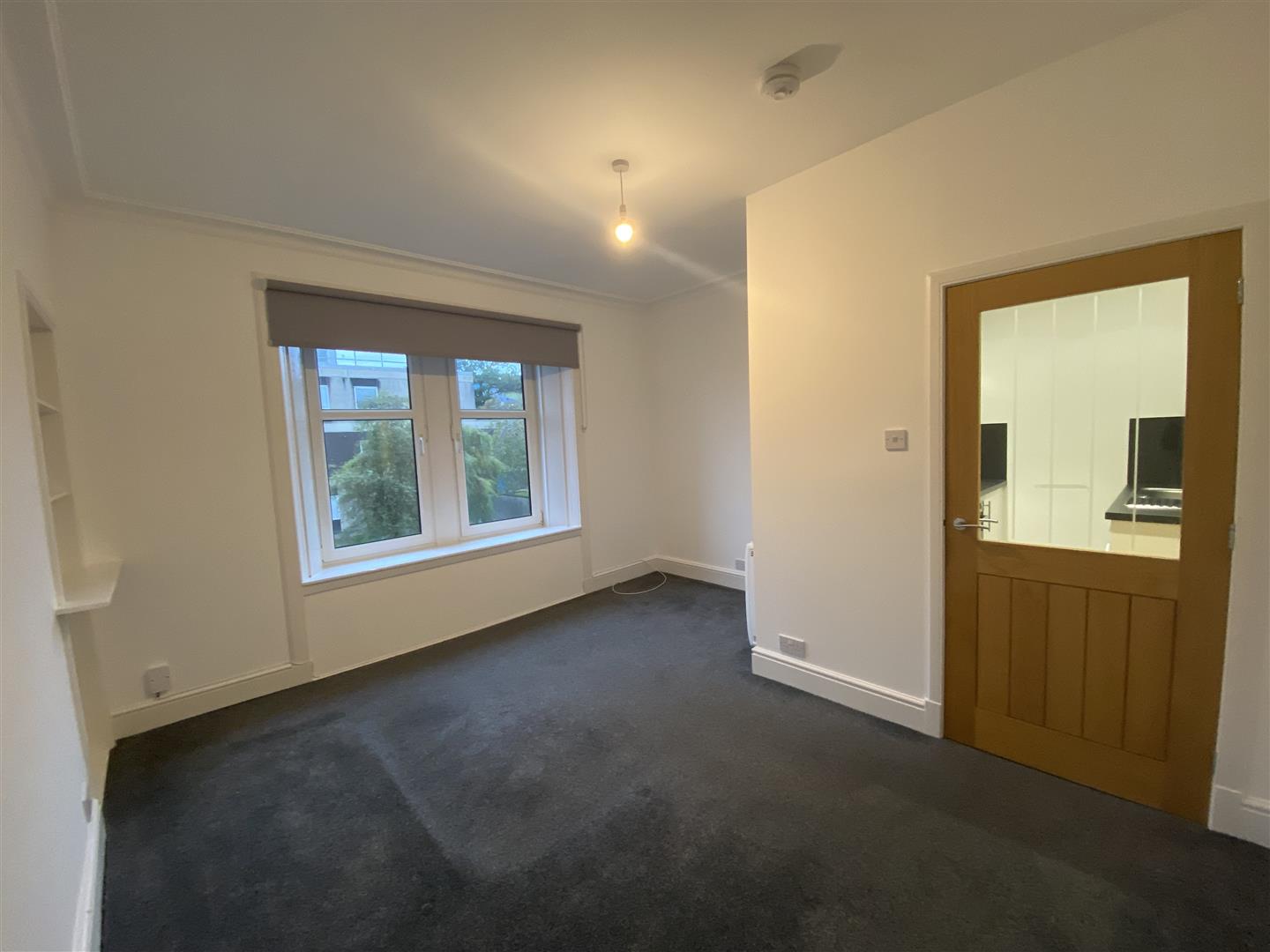 Flat Jeanfield Road in Perth