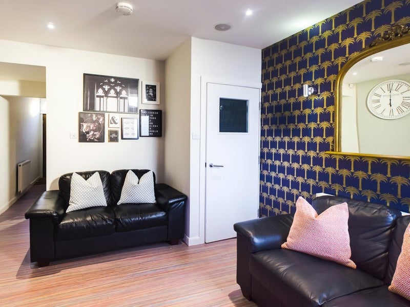 Room Watford Street in Stoke-on-Trent